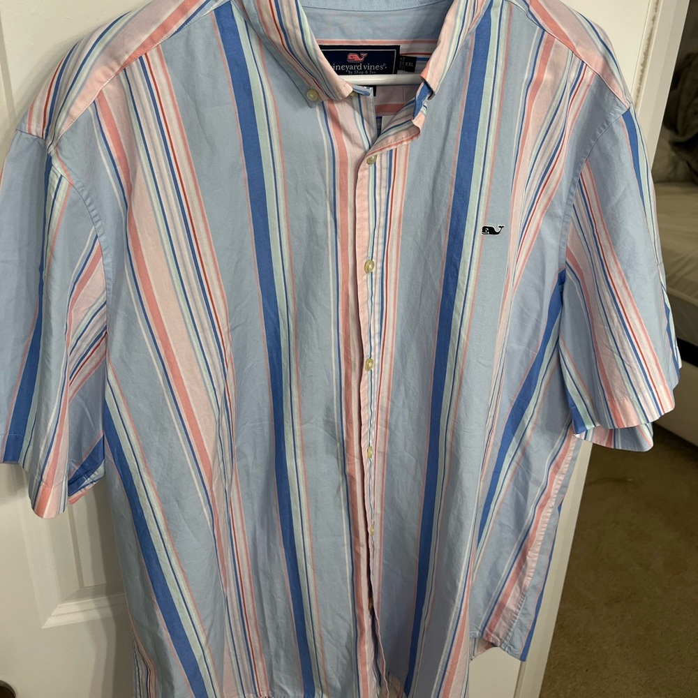New with tags XXL Vinyard vines short sleeve button up